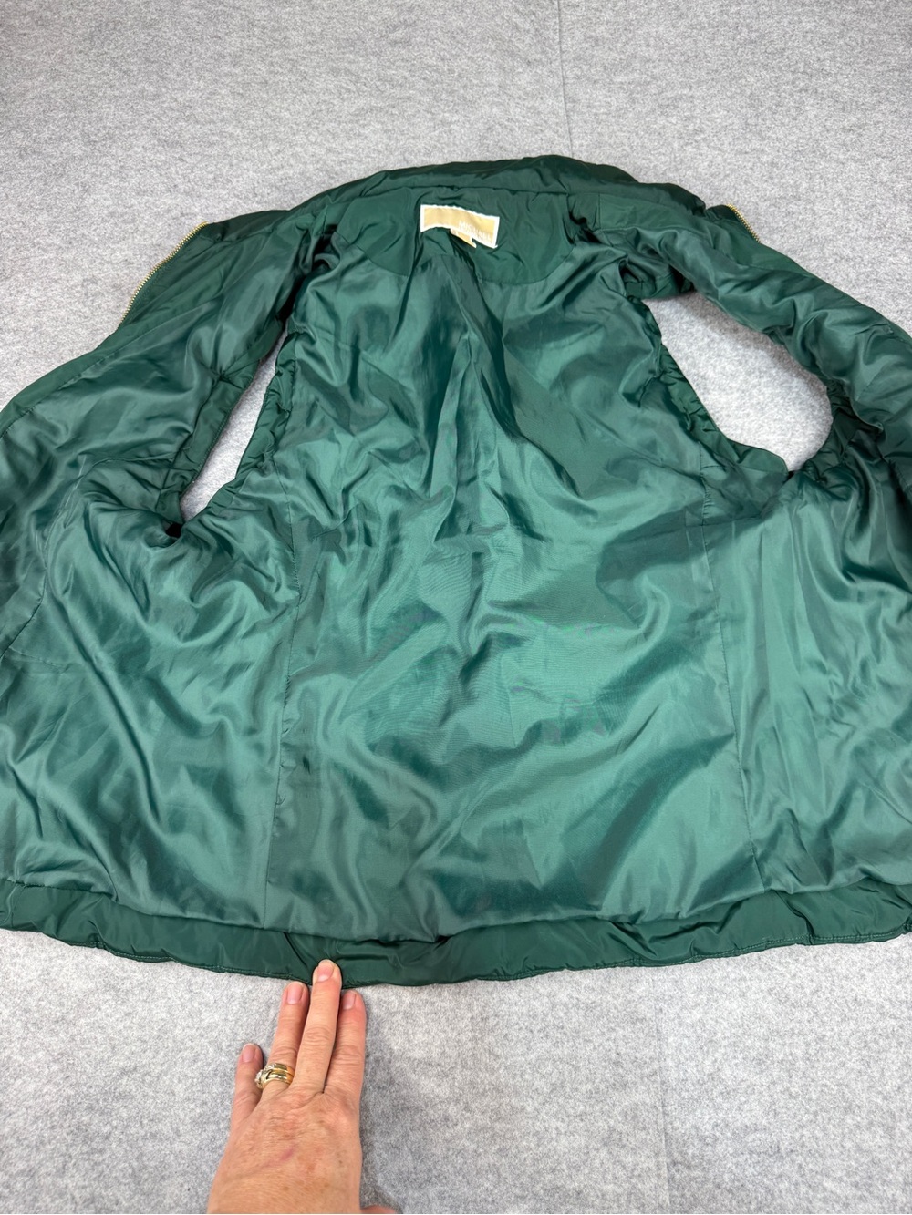 Michael Kors XL Emerald Green Quilted Puffer Vest Gold Zip - Picture 5 of 7